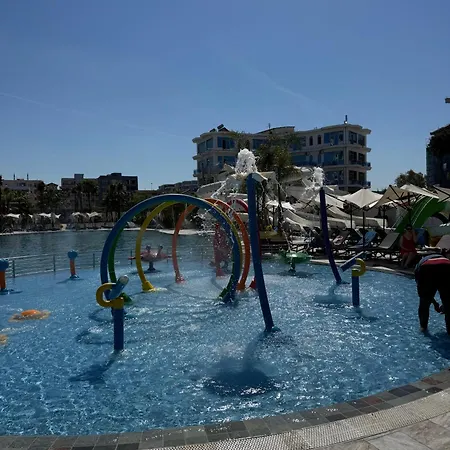 Dengu Luxury Appartement Golem (Tirana)